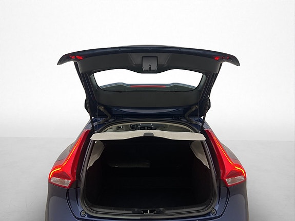Volvo V40 23 of 27