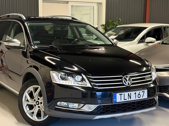 Volkswagen Passat Alltrack 3 of 19