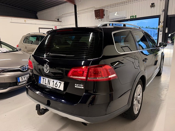 Volkswagen Passat Alltrack 10 of 19