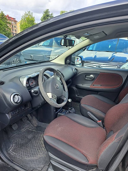 Nissan Note 8 of 10