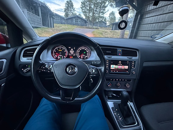 Volkswagen Golf VII 6 of 6