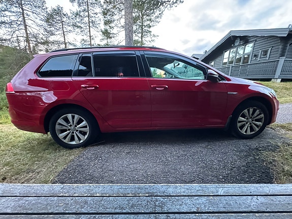 Volkswagen Golf VII 3 of 6