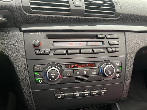 BMW 120 19 of 24