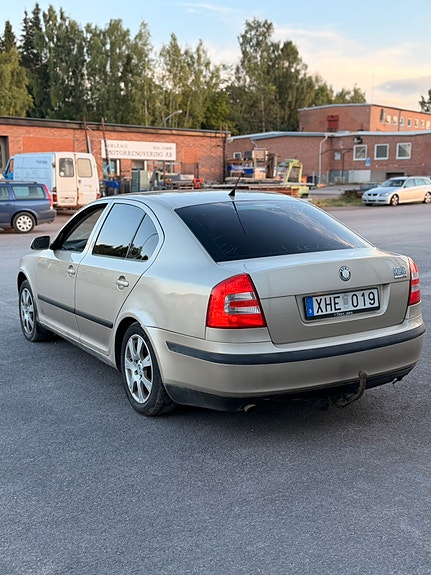Skoda Octavia 3 of 5
