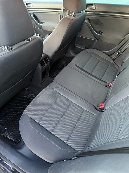 Volkswagen Golf VI 7 of 7