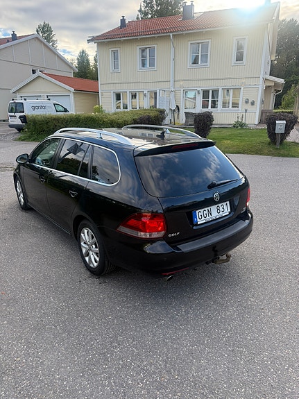 Volkswagen Golf VI 4 of 7