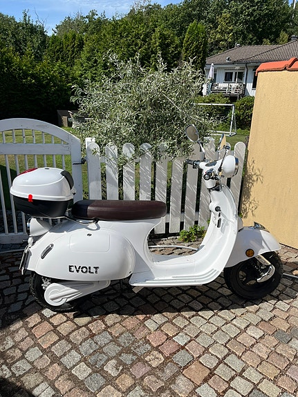 Sakura Evolt Ev2000 2 of 8
