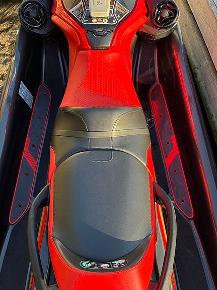 Sea-Doo RXT-X RS 300 4 of 4