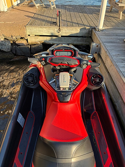 Sea-Doo RXT-X RS 300 3 of 4