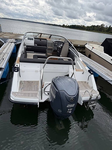 Finnmaster T7 – Yamaha F250 | 2020 | 110 timmar 4 of 12
