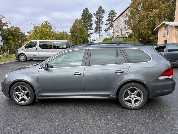 Volkswagen Golf VI 7 of 7