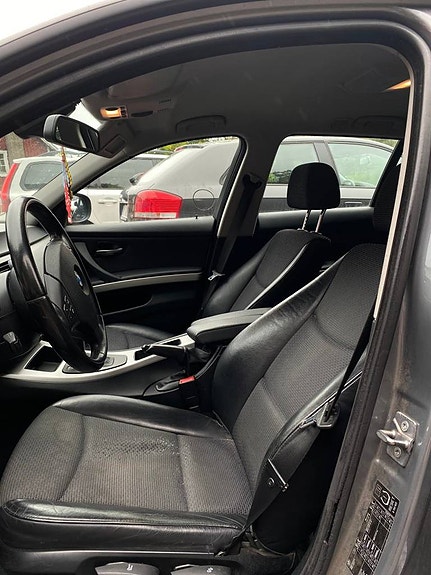 BMW 320d 12 of 12