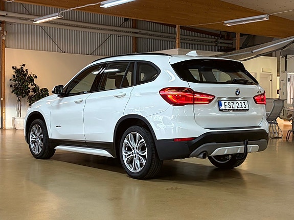 BMW X1 11 of 25