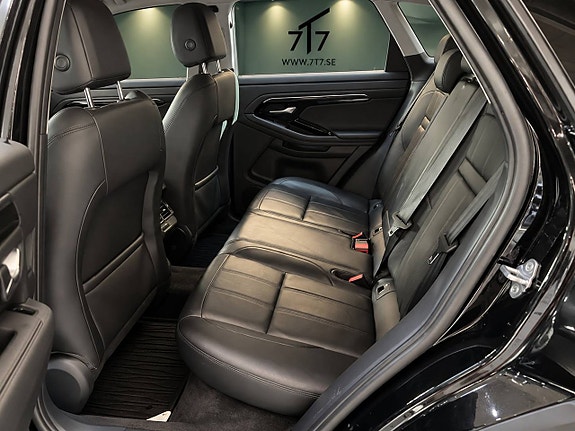 Land Rover Range Rover Evoque 12 of 29