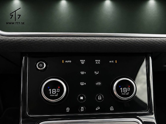 Land Rover Range Rover Evoque 15 of 29
