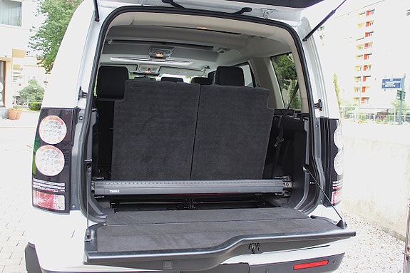 Land Rover Discovery 4 21 of 30