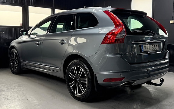 Volvo XC60 3 of 15