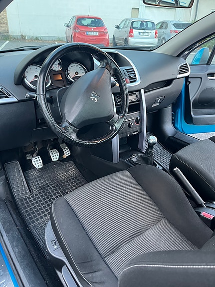 Peugeot 207 CC 5 of 11