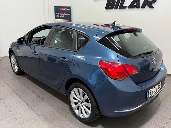 Opel Astra 11 of 16