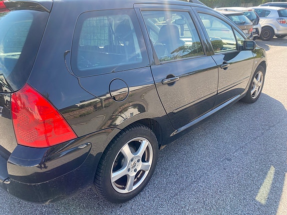 Peugeot 307 4 of 8