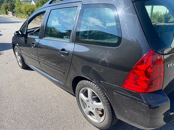 Peugeot 307 3 of 8
