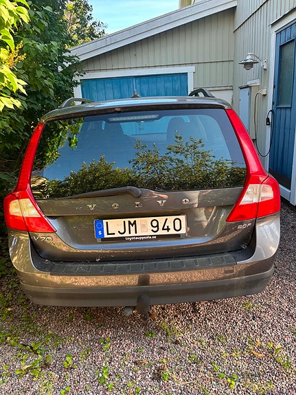 Volvo V70 12 of 12