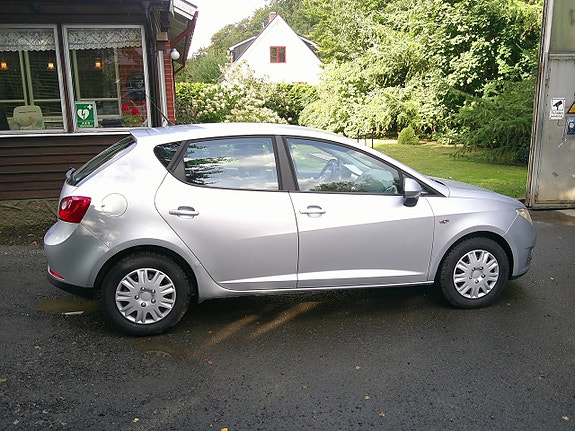 Seat Ibiza 2 of 3