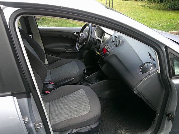 Seat Ibiza 3 of 3
