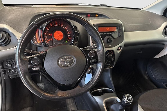 Toyota Aygo 9 of 12