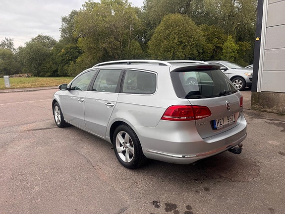 Volkswagen Passat 9 of 18
