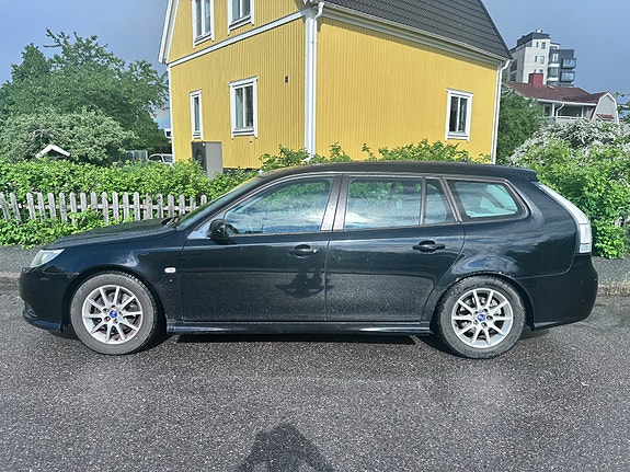Saab 9-3 3 of 8