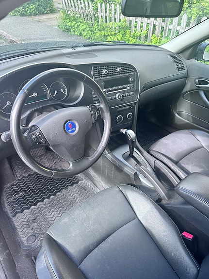 Saab 9-3 6 of 8