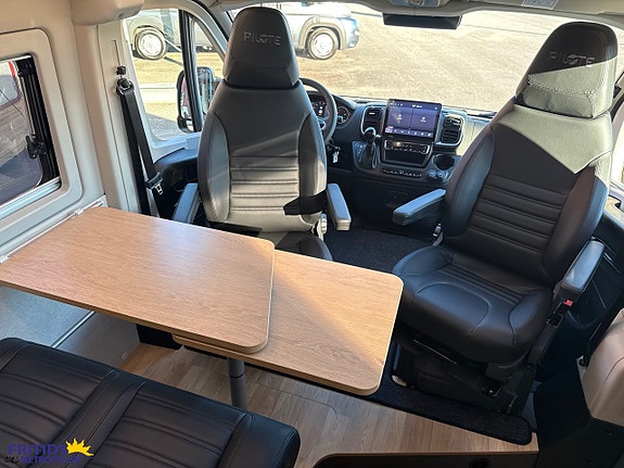 Pilote V630J Evidence Dieselvärme-Lithium-Solcellsanläggning-Adaptiv farthåll 16 of 17