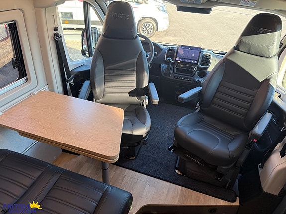 Pilote V630J Evidence Dieselvärme-Lithium-Solcellsanläggning-Adaptiv farthåll 15 of 17