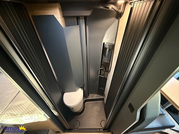 Pilote V630J Evidence Dieselvärme-Lithium-Solcellsanläggning-Adaptiv farthåll 14 of 17