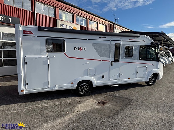 Pilote G740 FC Evidence 180hk-Alde diesel-Lithium-10" media 2 of 20
