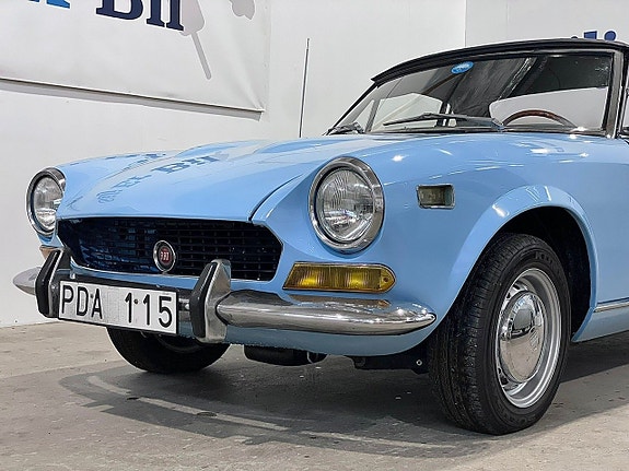 Fiat 124 7 of 18