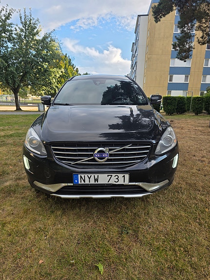 Volvo XC60 3 of 8