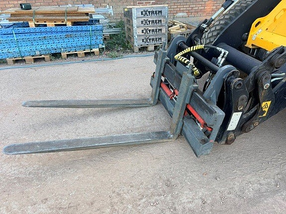 JCB 411 HT 12 of 12