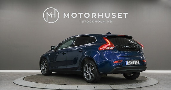 Volvo V40 4 of 20