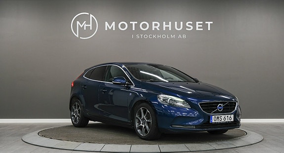 Volvo V40 3 of 20