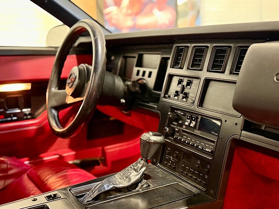 Chevrolet Corvette 22 of 30