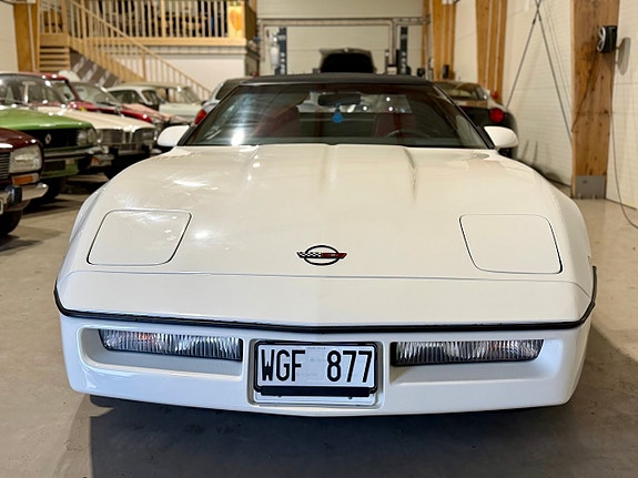 Chevrolet Corvette 10 of 30