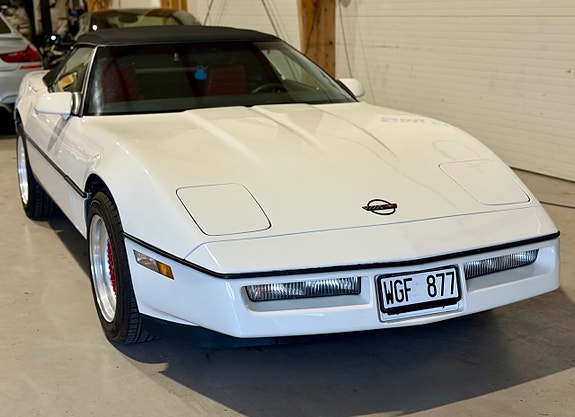 Chevrolet Corvette 4 of 30