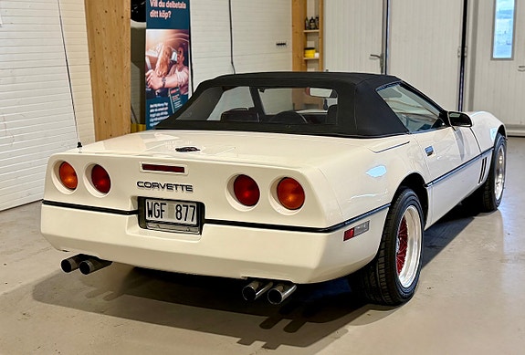 Chevrolet Corvette 6 of 30