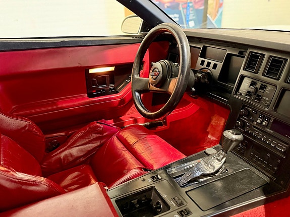 Chevrolet Corvette 24 of 30