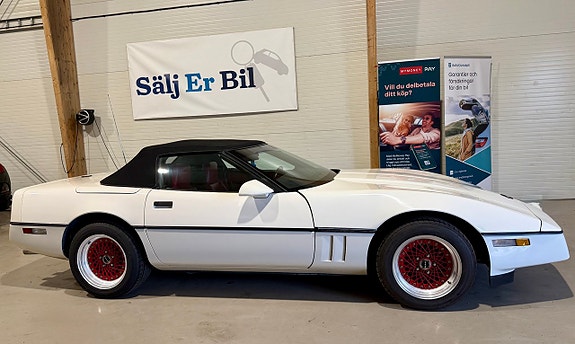 Chevrolet Corvette 9 of 30