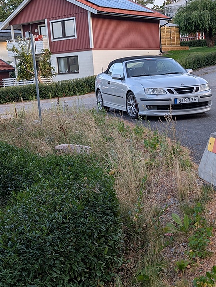 Saab 9-3 2 of 6