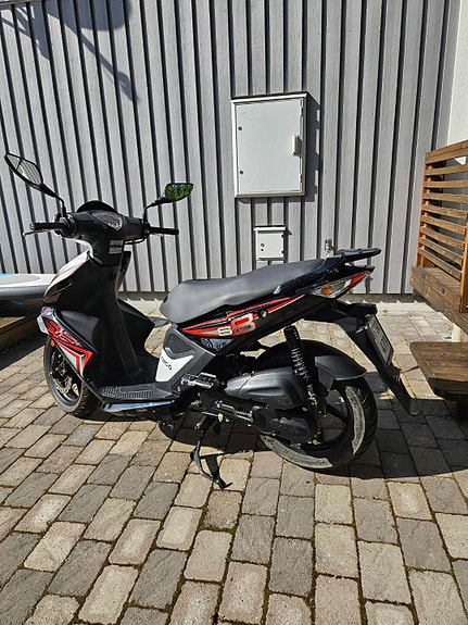 Kymco Super 8 50 II 3 of 3