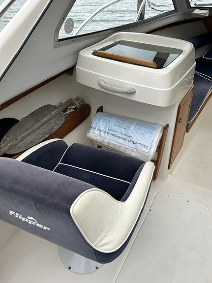 Flipper 666 HT -01 | MerCruiser 4.3 EFI | Bravo III | mycket välservad 12 of 16